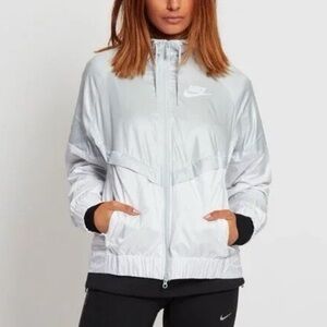 Nike Women’s Windrunner White Platinum Jacket Sz S